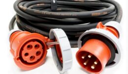 32amp_red_3_phase_events_ceeform_commando_power_cable._3p_n_e_400v._h07rn-f_rubber